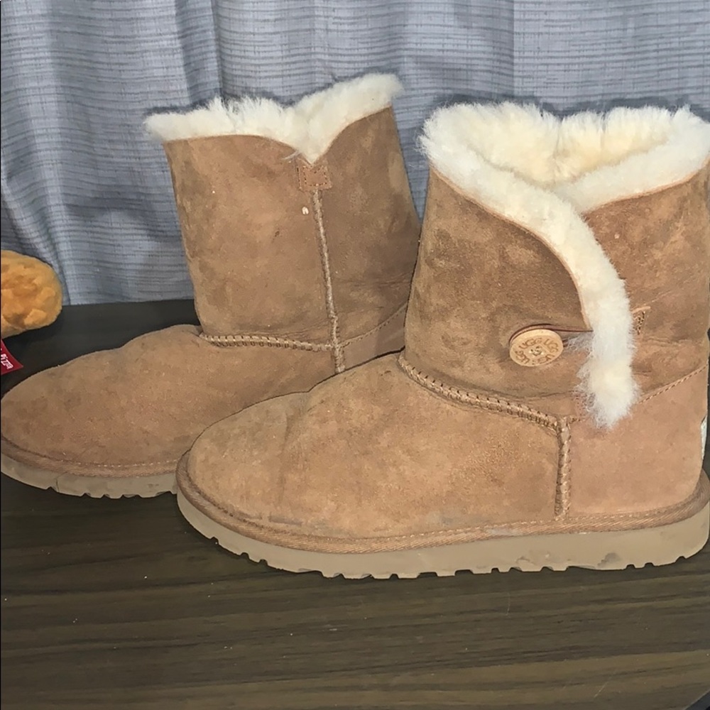 UGG boots - Picture 3 of 5